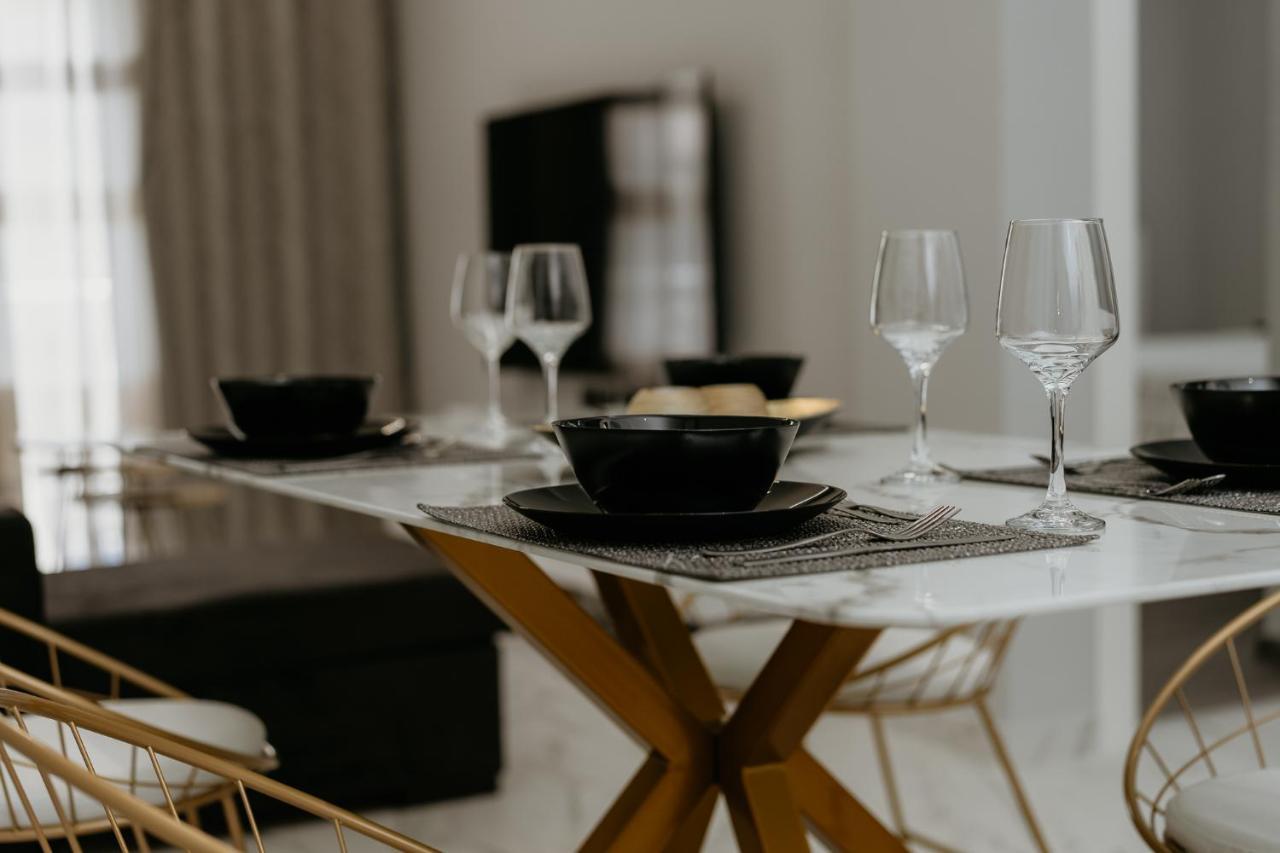 Db Premium Stay Apartments #Two Bedroom 테살로니키 외부 사진