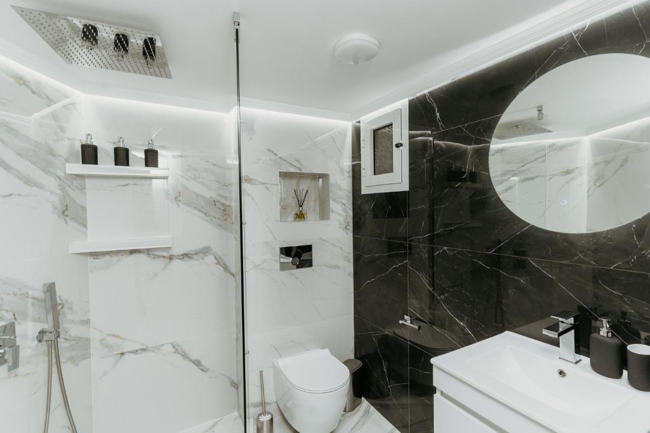 Db Premium Stay Apartments #Two Bedroom 테살로니키 외부 사진
