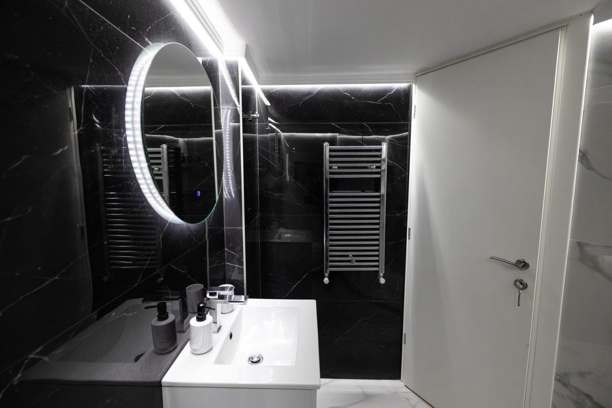 Db Premium Stay Apartments #Two Bedroom 테살로니키 외부 사진